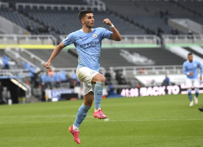 2024-07-23 近日，电影《死侍与金刚狼》曝光了一支30秒的电视预告片，卡司成谜的女死侍在预告片中再次出现。