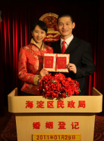 这部曾入围戛纳金棕榈奖，豆瓣评分高达8.8的夏日必看电影，此次将以修复版本上映，作为告别夏 《菊次郎的夏天》确认引进 北野武作品内地首公映 2020-08-10 近日，由北野武执导的经典电影《菊次郎的夏天》发布中字海报及剧照，影片确认引进内地，具体上映日期尚未公布。
